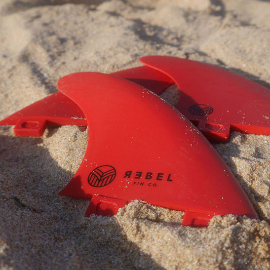 Rebel Fin Co. - Thruster Set, FCS 1, Recycled Fibreglass, Red